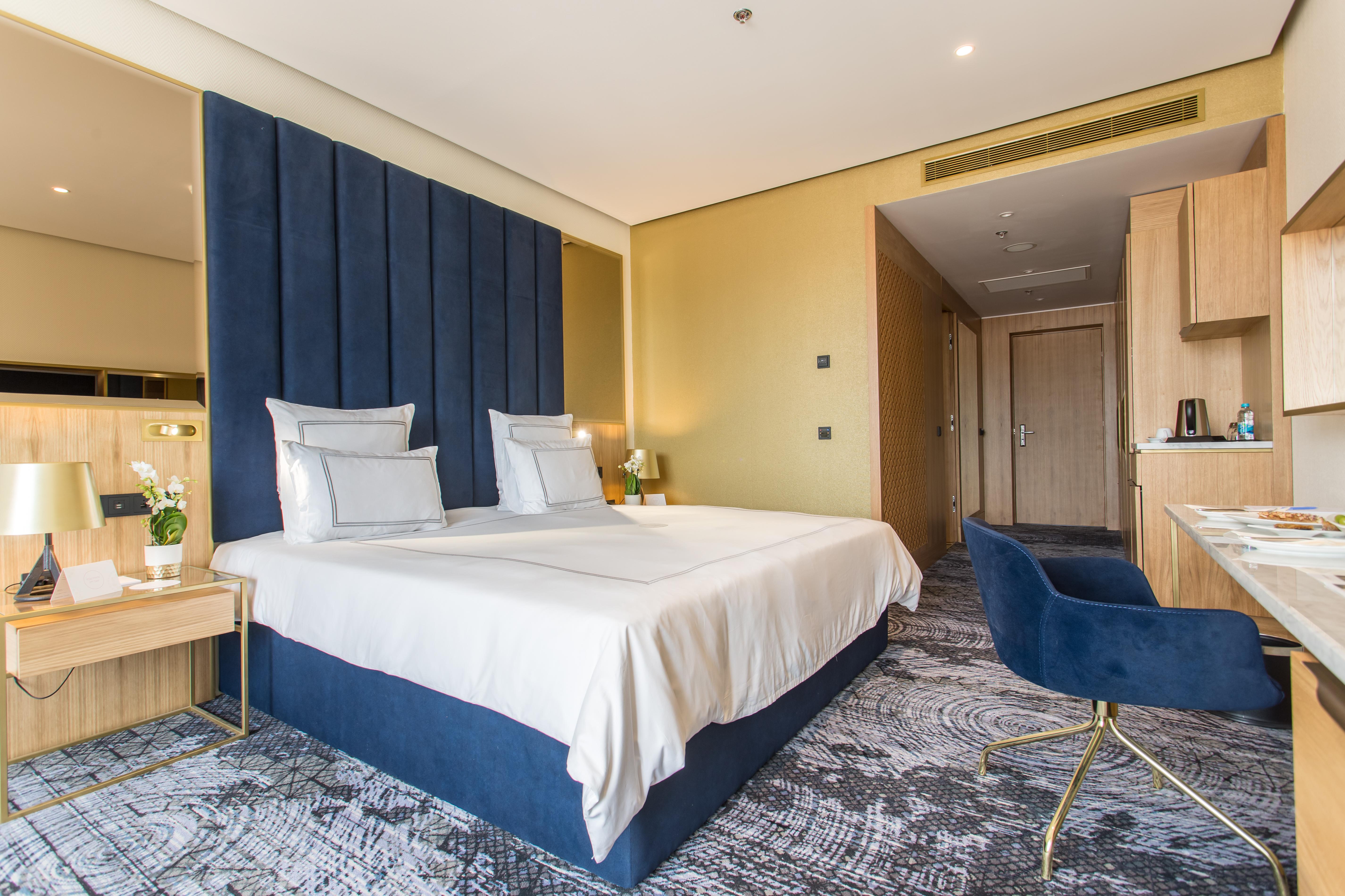 Swissotel Sarajevo Luaran gambar Deluxe room